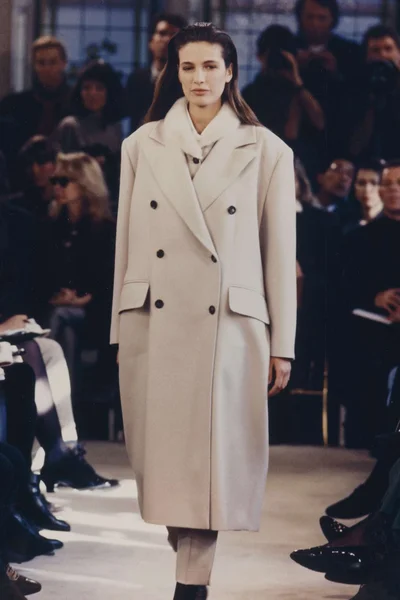 Look 13